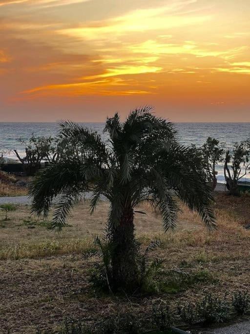 Lambou Beach Sunset Soroni Exterior foto