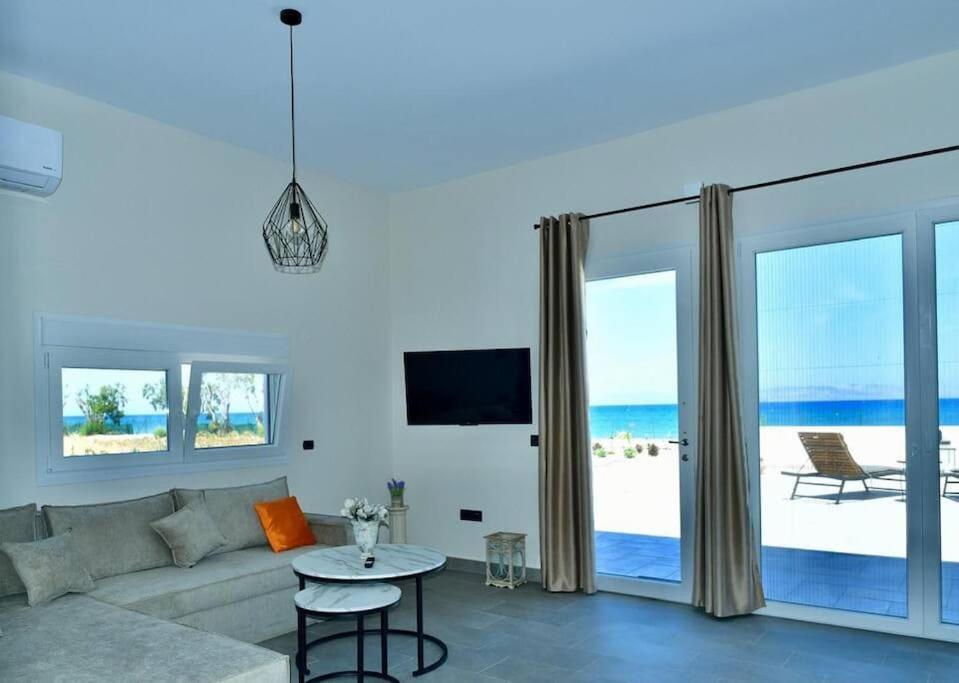 Lambou Beach Sunset Soroni Exterior foto