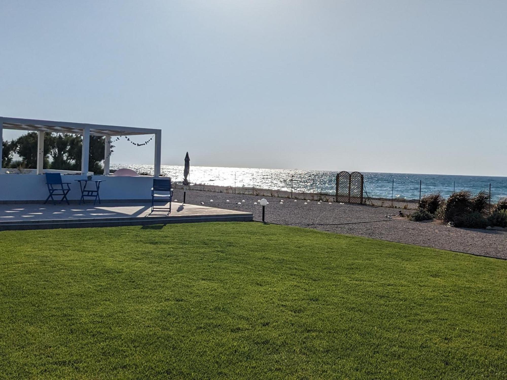 Lambou Beach Sunset Soroni Exterior foto